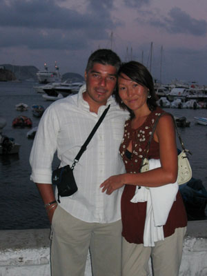 Наша землячка Нарыйа Андреа Фелла живет в Италии и вместе с мужем владеет небольшой гостиницей в Риме. 