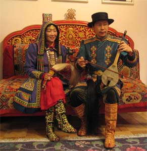 Выступление Клавдии и Германа в Тибетском доме