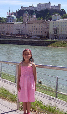 Sakha Open World: дочка Клавдии Хенке, река Дунай, Зальцбург, Австрия